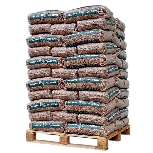 Pellets Valboval, palete com 65 sacos de 15 kg, 100% madeira macia. 